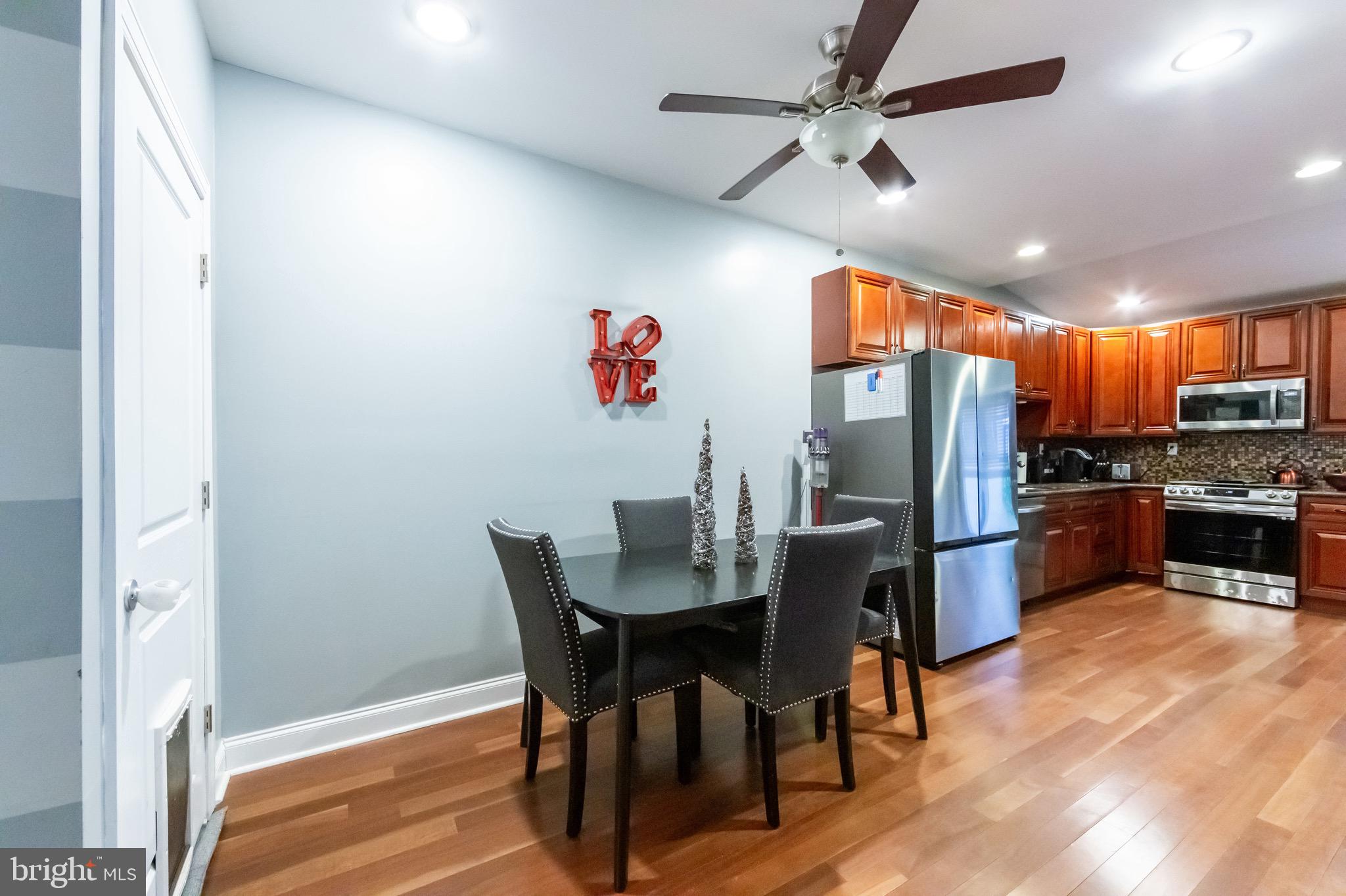 WHITMAN - Residential