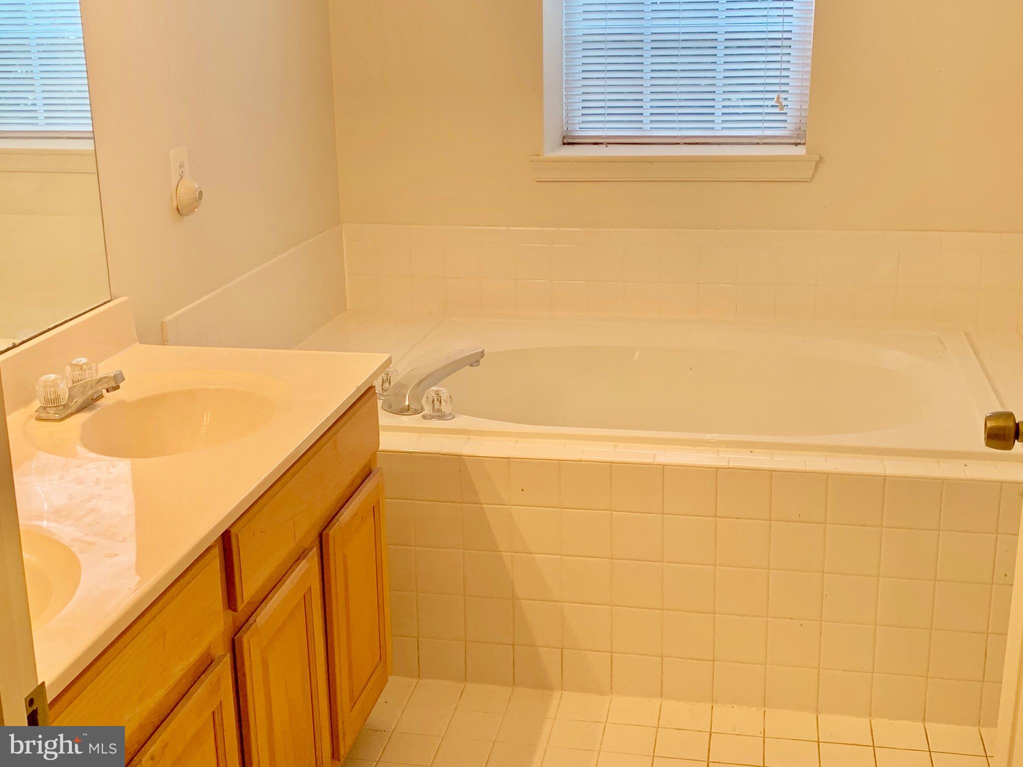 PINEY ORCHARD - Residential