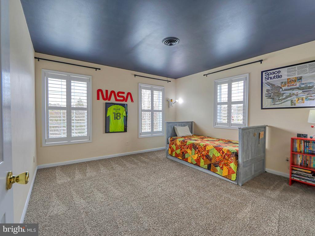 PILOTTOWN VILLAGE - Residential