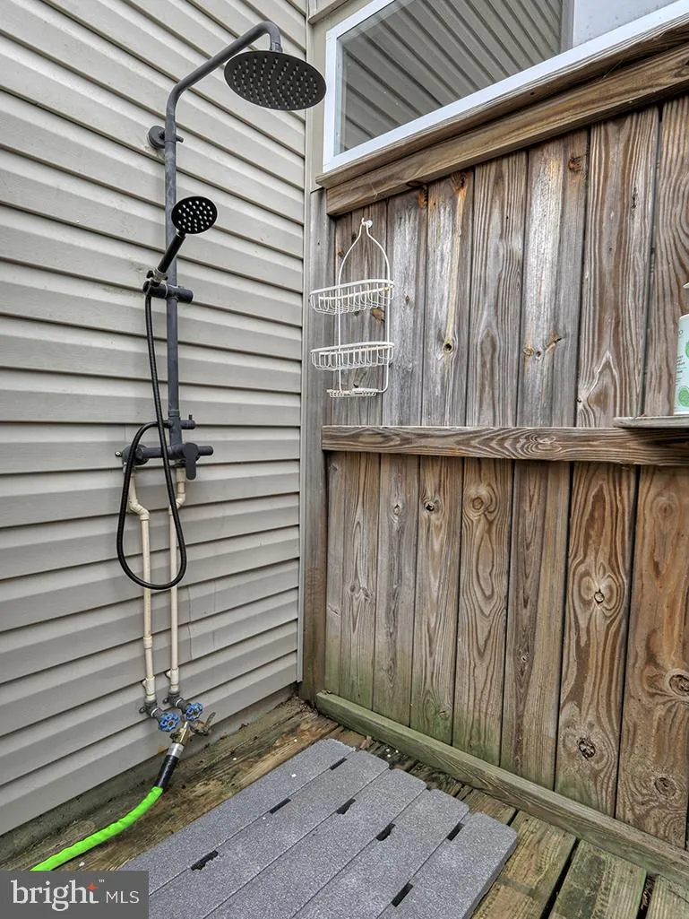 Lewes, Delaware 19958, United States, 4 Bedrooms Bedrooms, ,3 BathroomsBathrooms,Residential,Contingent,104429