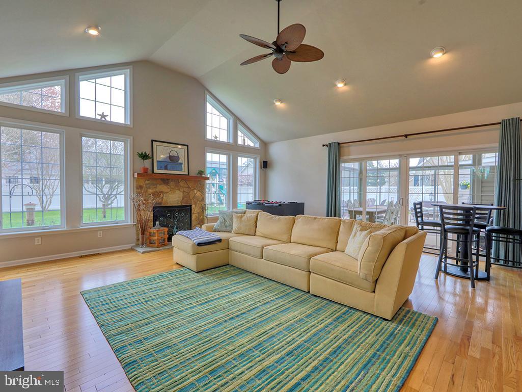 PILOTTOWN VILLAGE - Residential