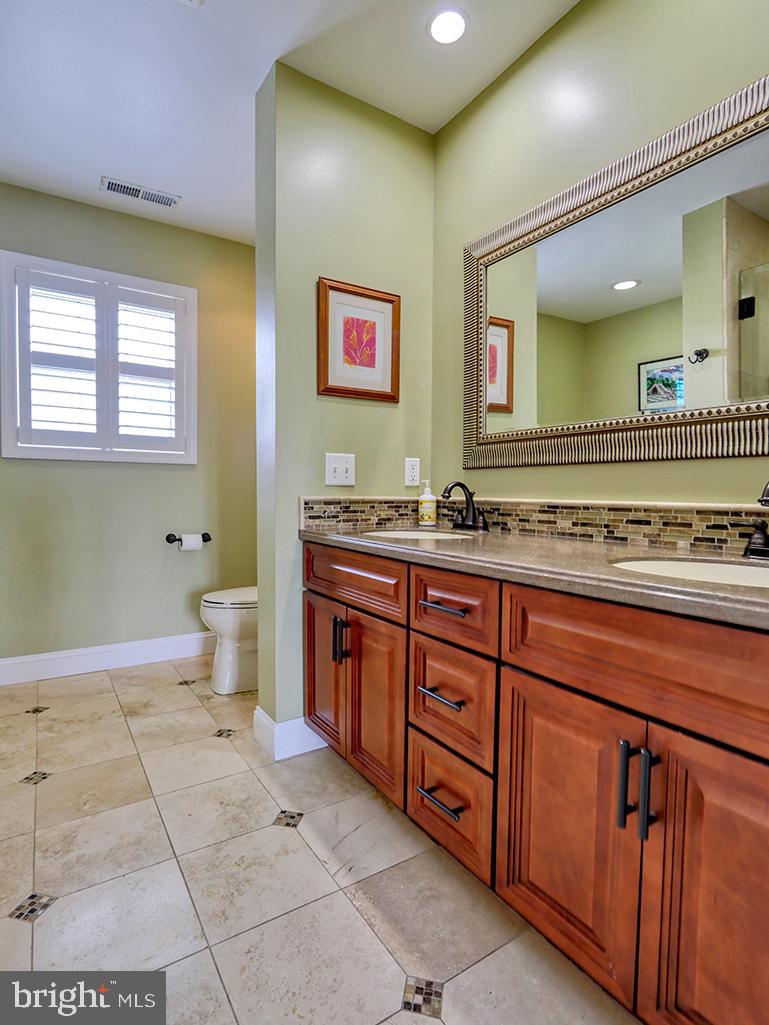 PILOTTOWN VILLAGE - Residential