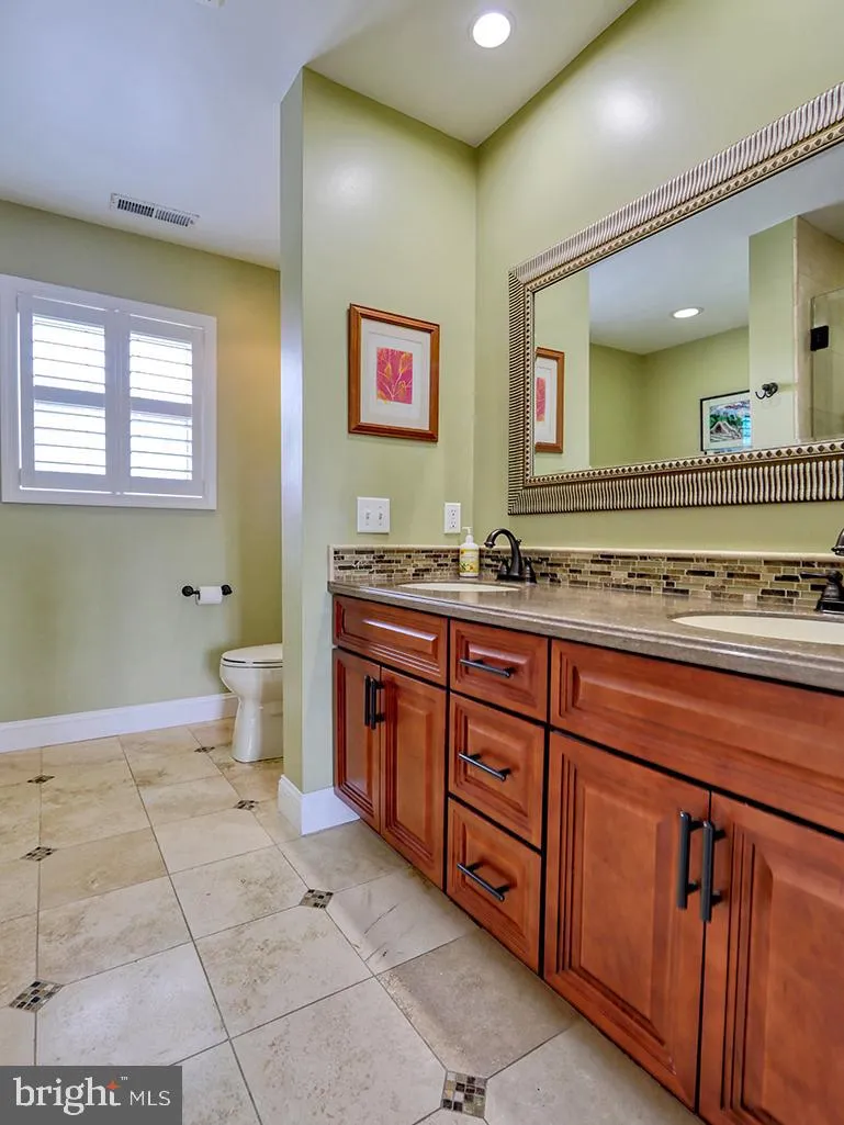 Lewes, Delaware 19958, United States, 4 Bedrooms Bedrooms, ,3 BathroomsBathrooms,Residential,Contingent,104429