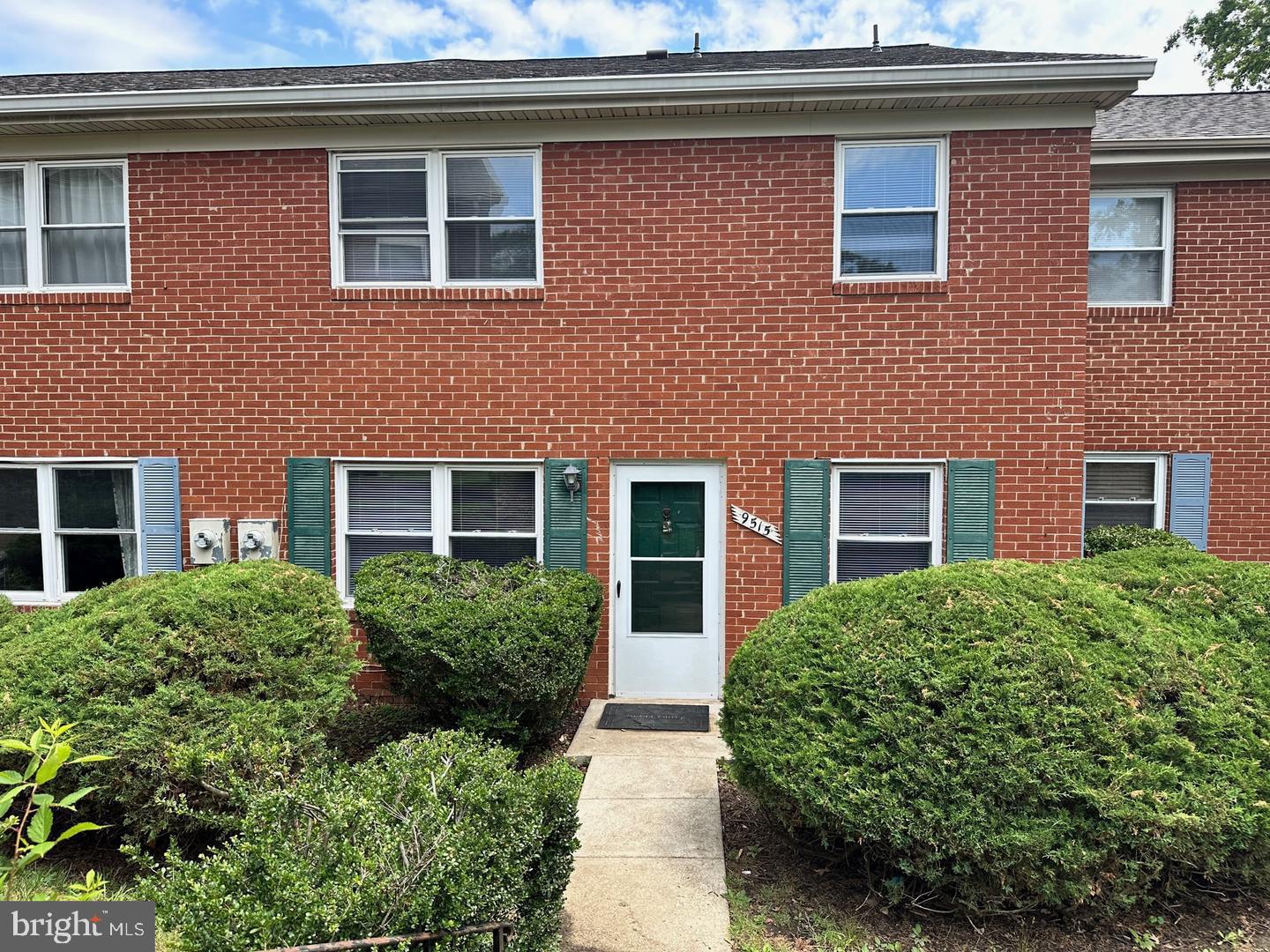 TERRACE TOWNE HOMES OF GUNSTON - Residential Lease