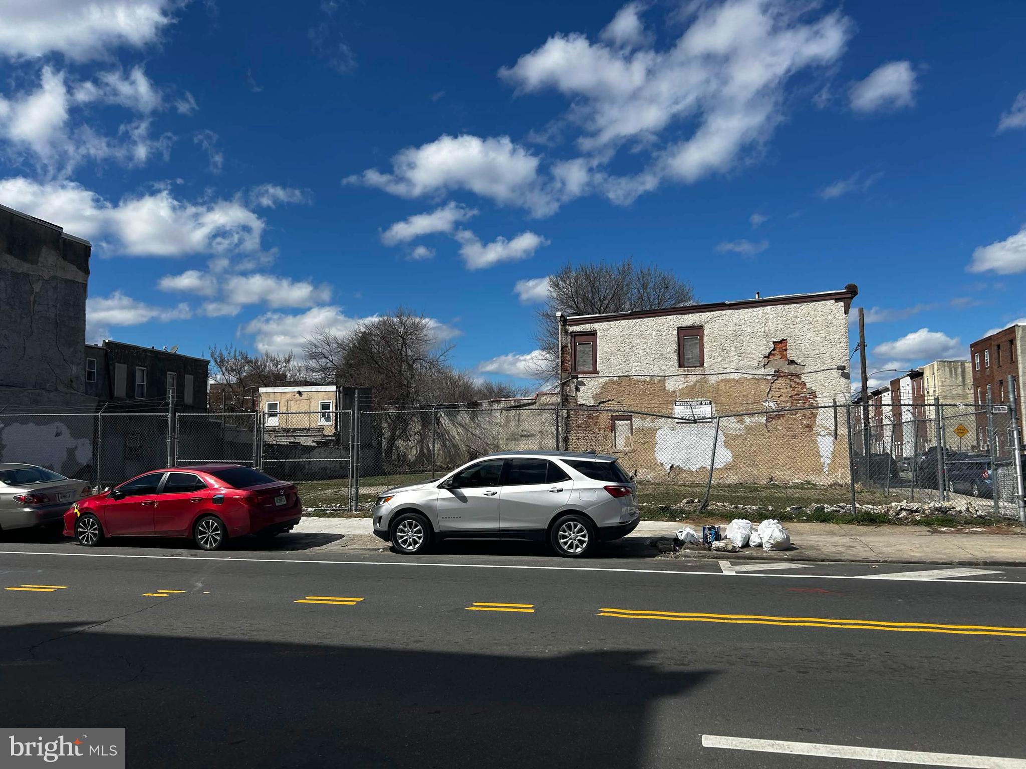 PORT RICHMOND - Land