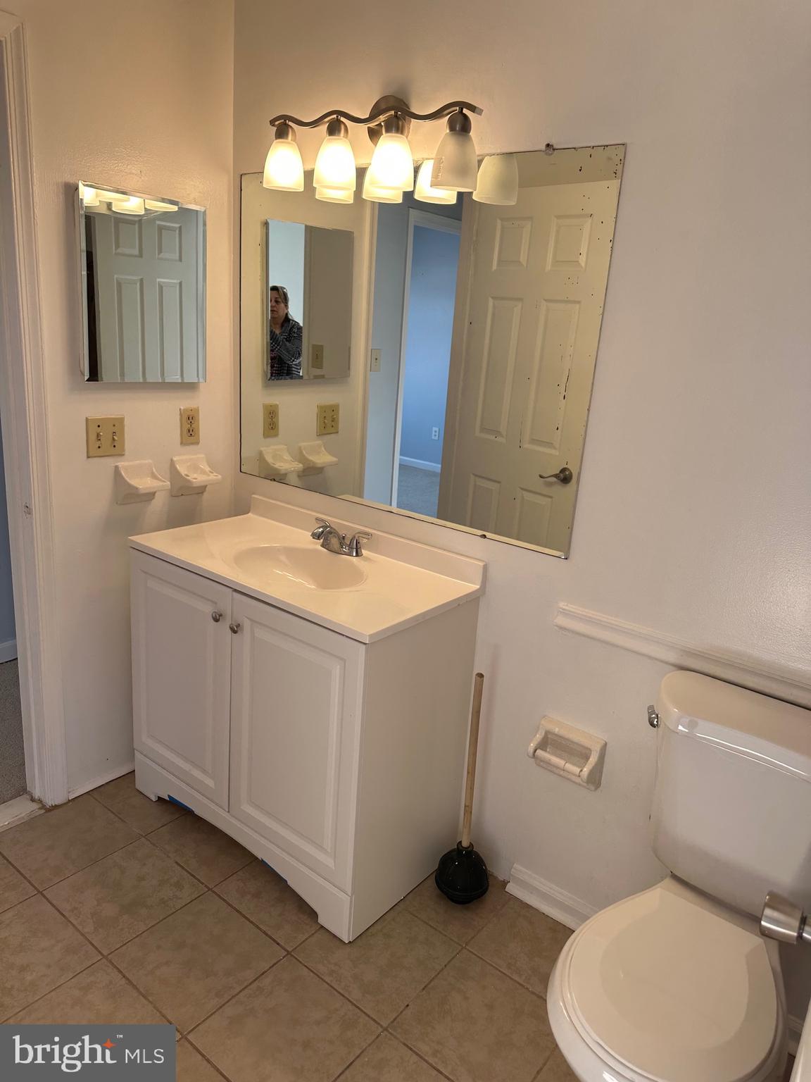 MEADOWS OF WILTON - Residential