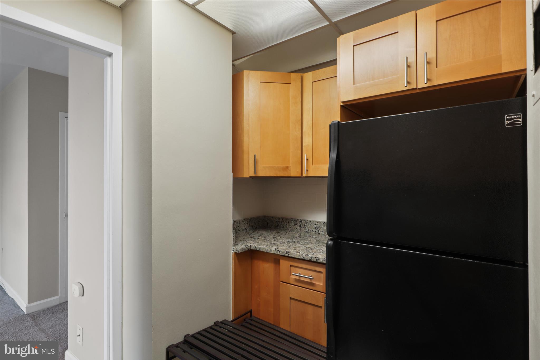 RIVER PLACE - Residential Lease