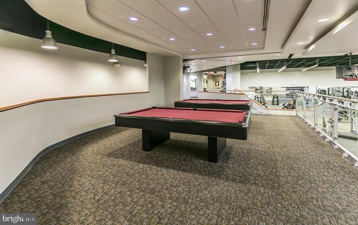 RIVER PLACE - Residential Lease