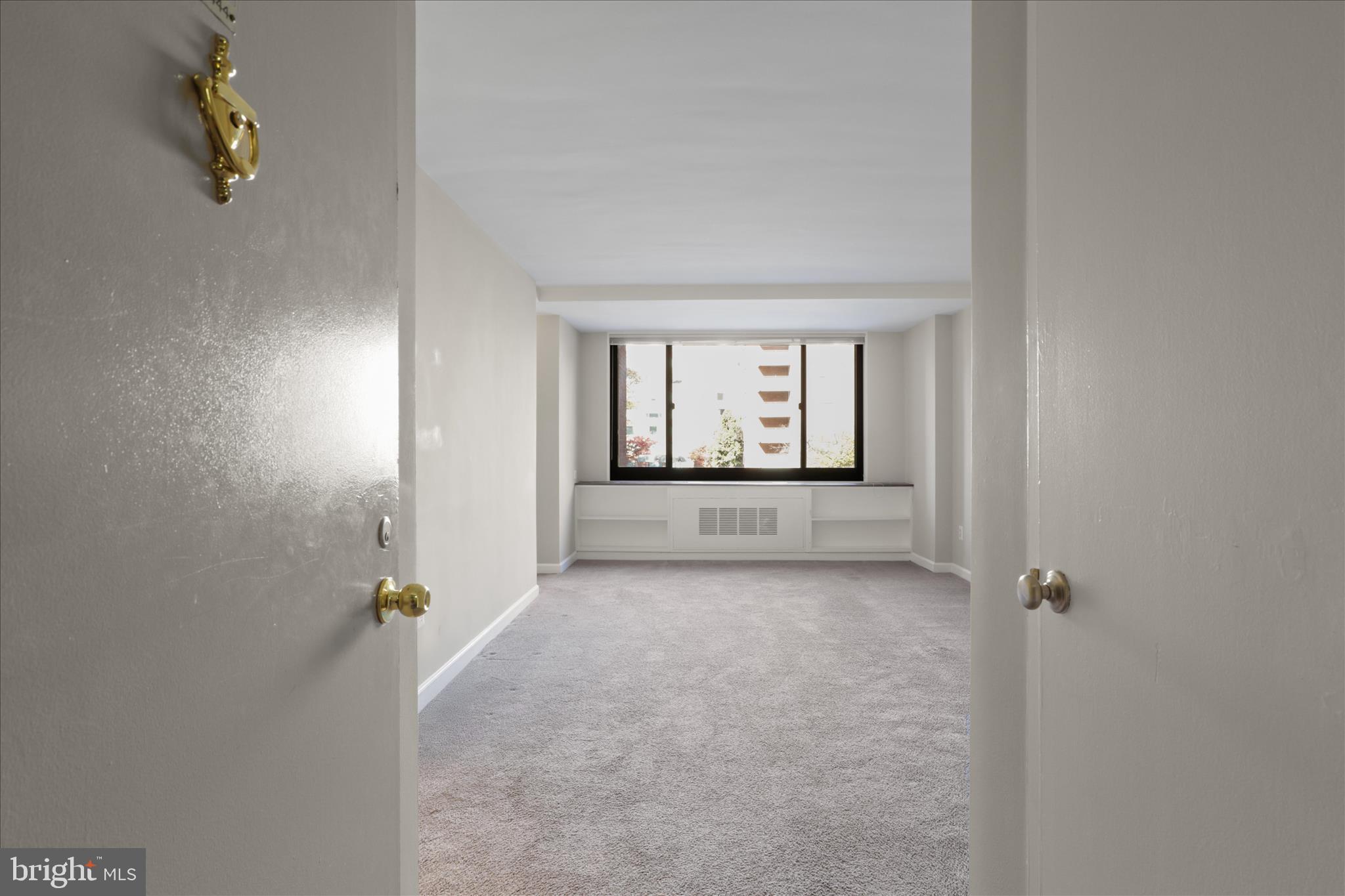 RIVER PLACE - Residential Lease