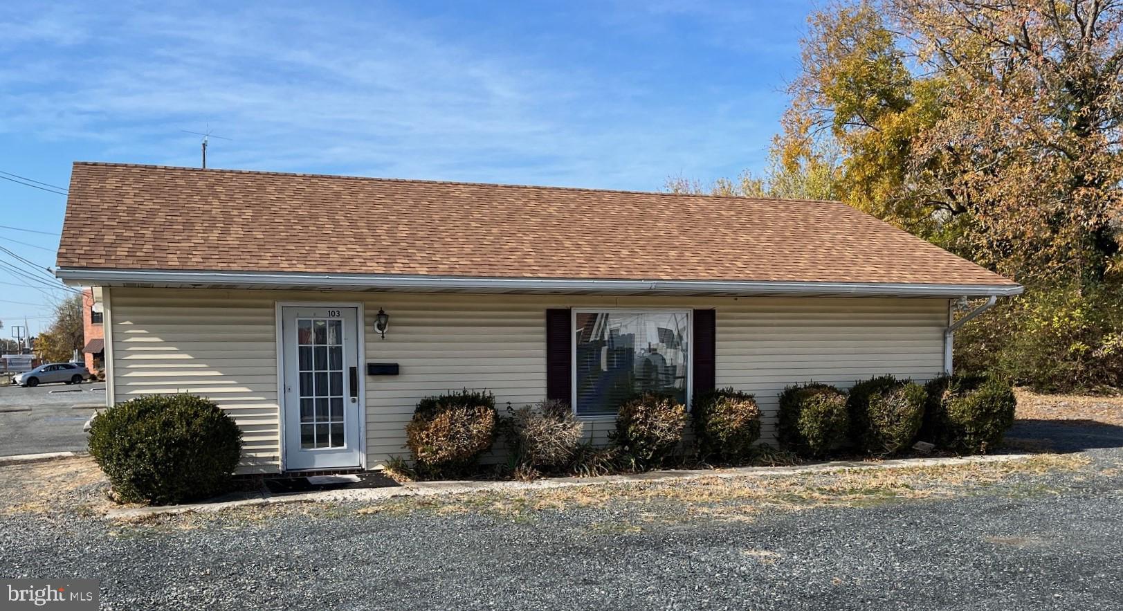 CEDAR STREET - Commercial Sale