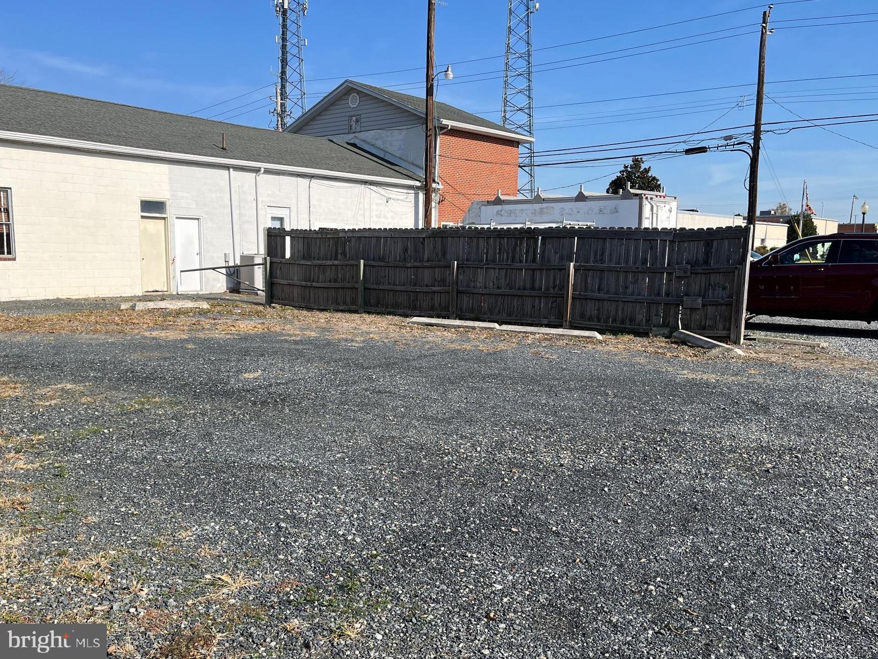 CEDAR STREET - Commercial Sale