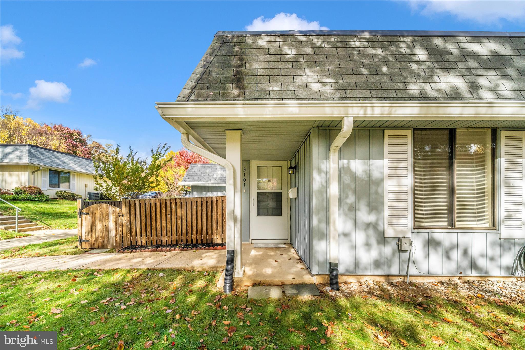 ROSSMOOR MUTUAL #11 - Residential