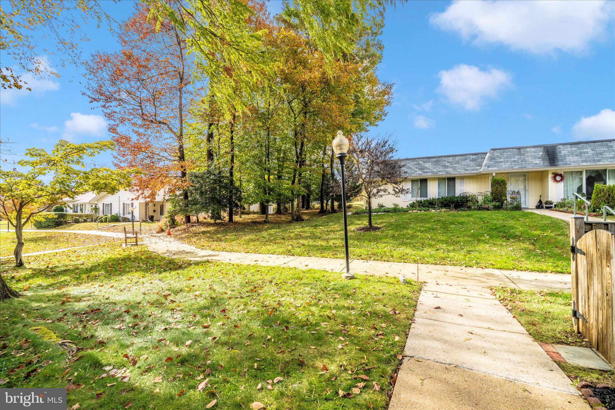 ROSSMOOR MUTUAL #11 - Residential