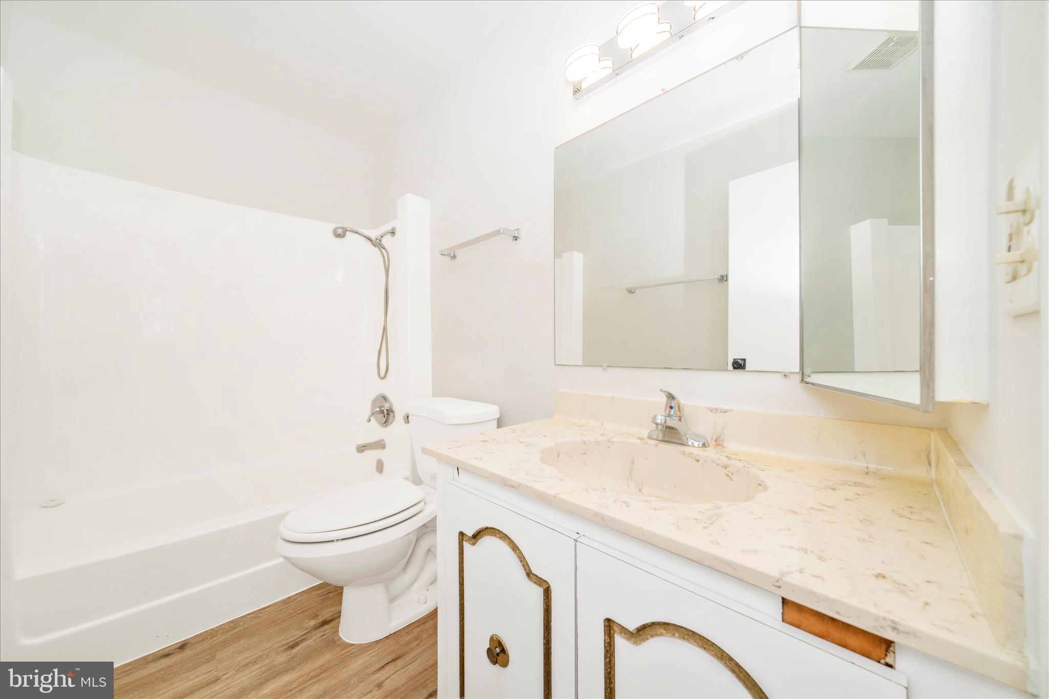 ROSSMOOR MUTUAL #11 - Residential