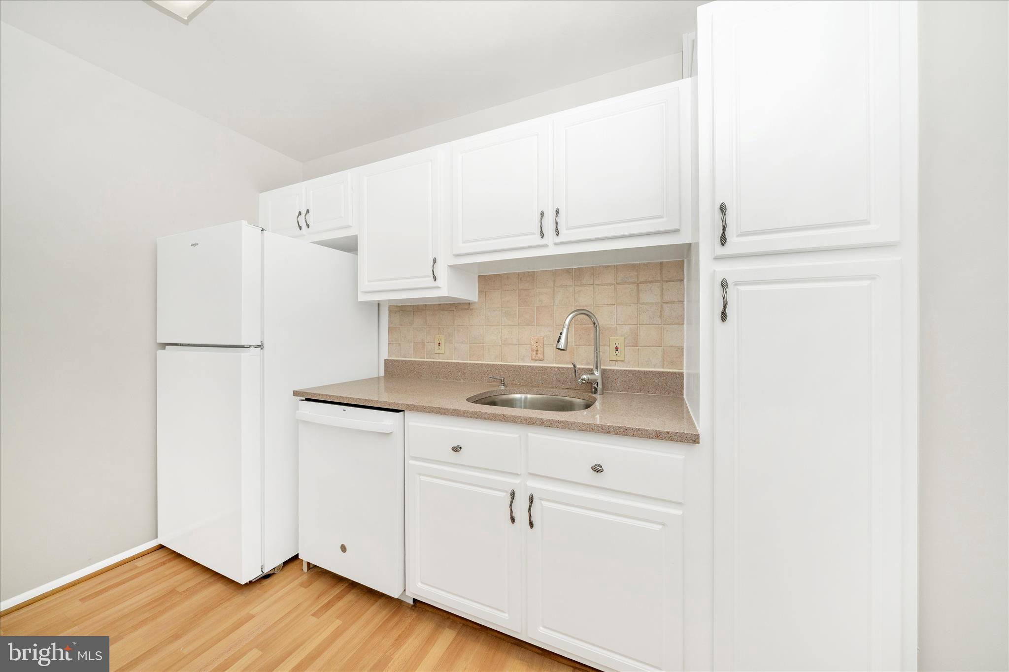 ROSSMOOR MUTUAL #11 - Residential