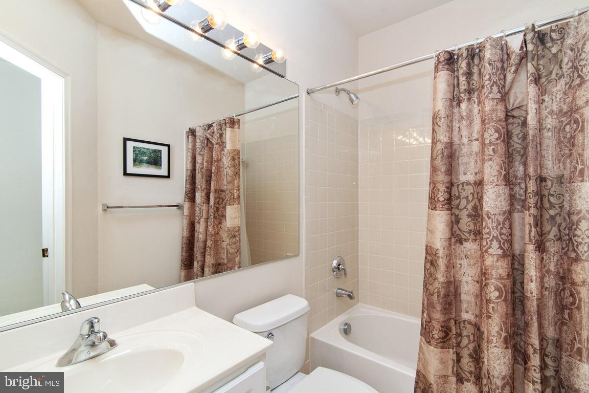 PEMBROOKE - Residential