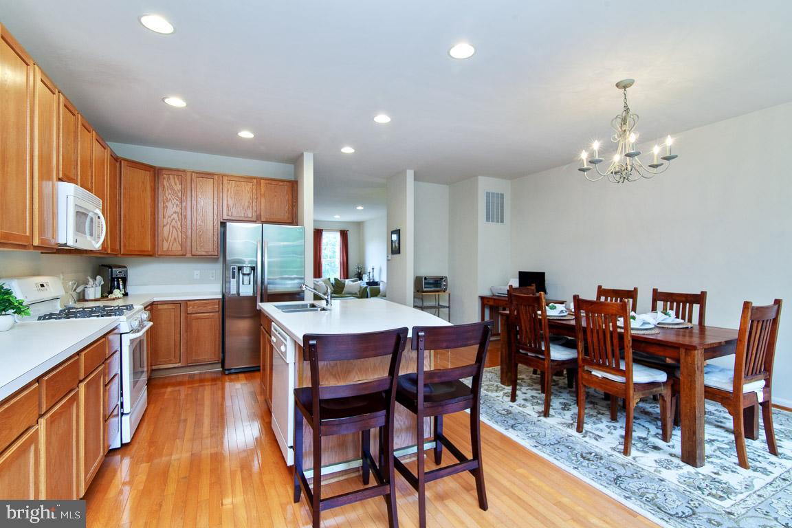 PEMBROOKE - Residential