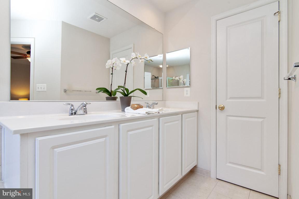 PEMBROOKE - Residential