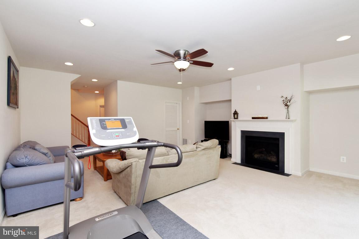 PEMBROOKE - Residential