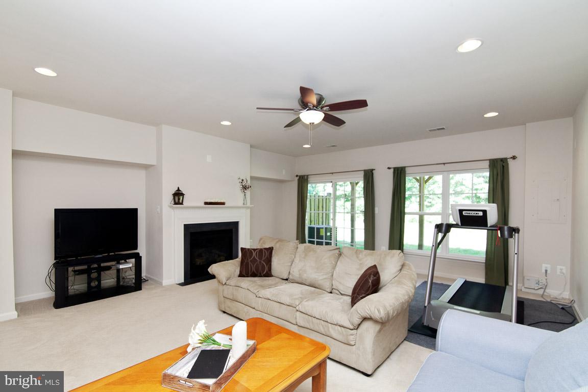 PEMBROOKE - Residential