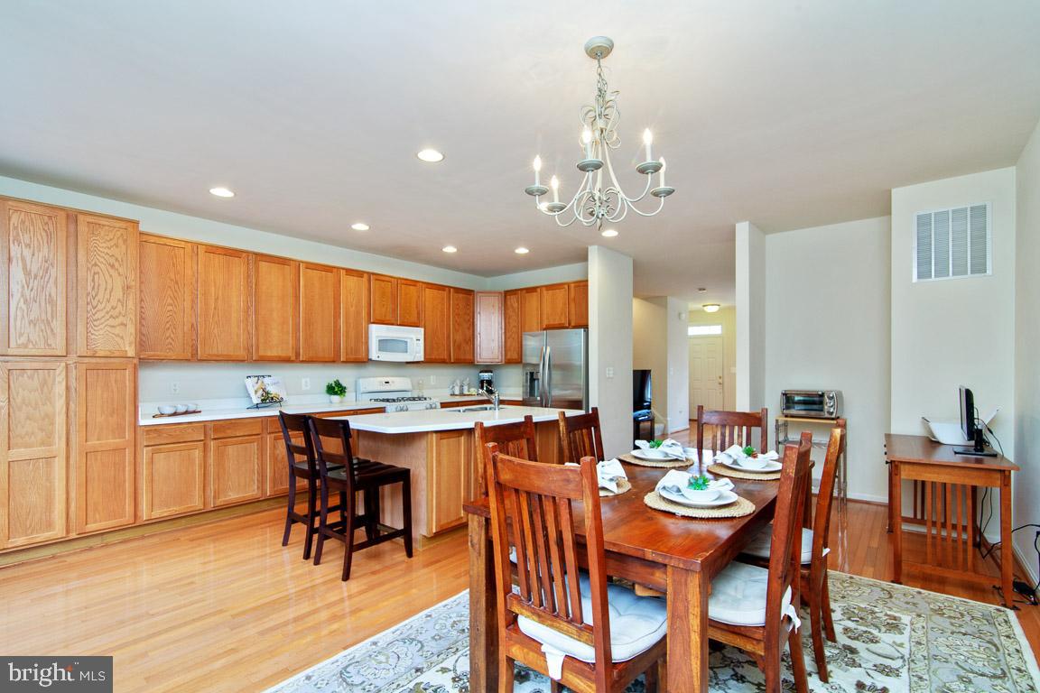 PEMBROOKE - Residential