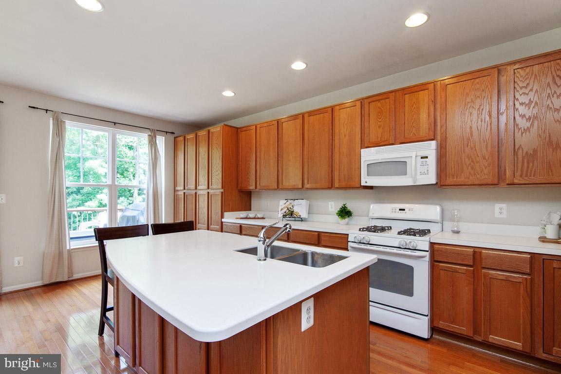 PEMBROOKE - Residential