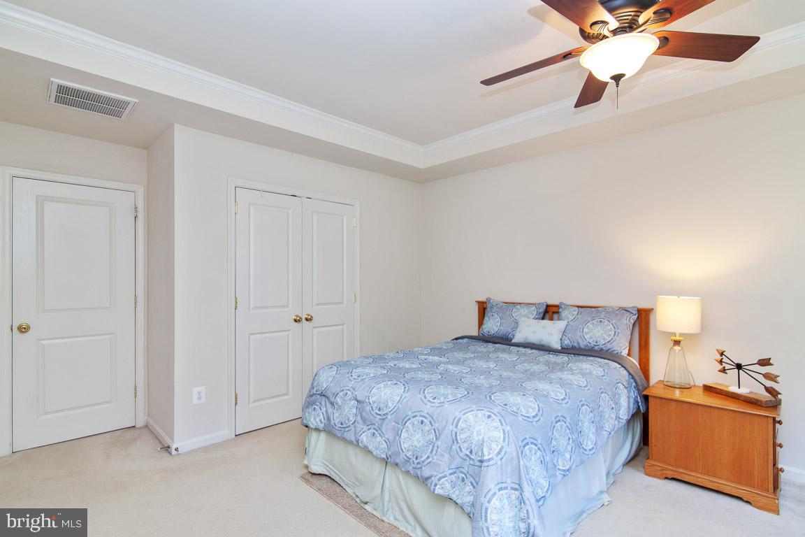 PEMBROOKE - Residential