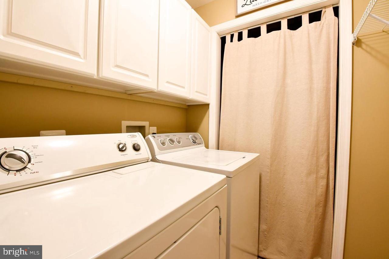 BELMONT BAY - Residential Lease