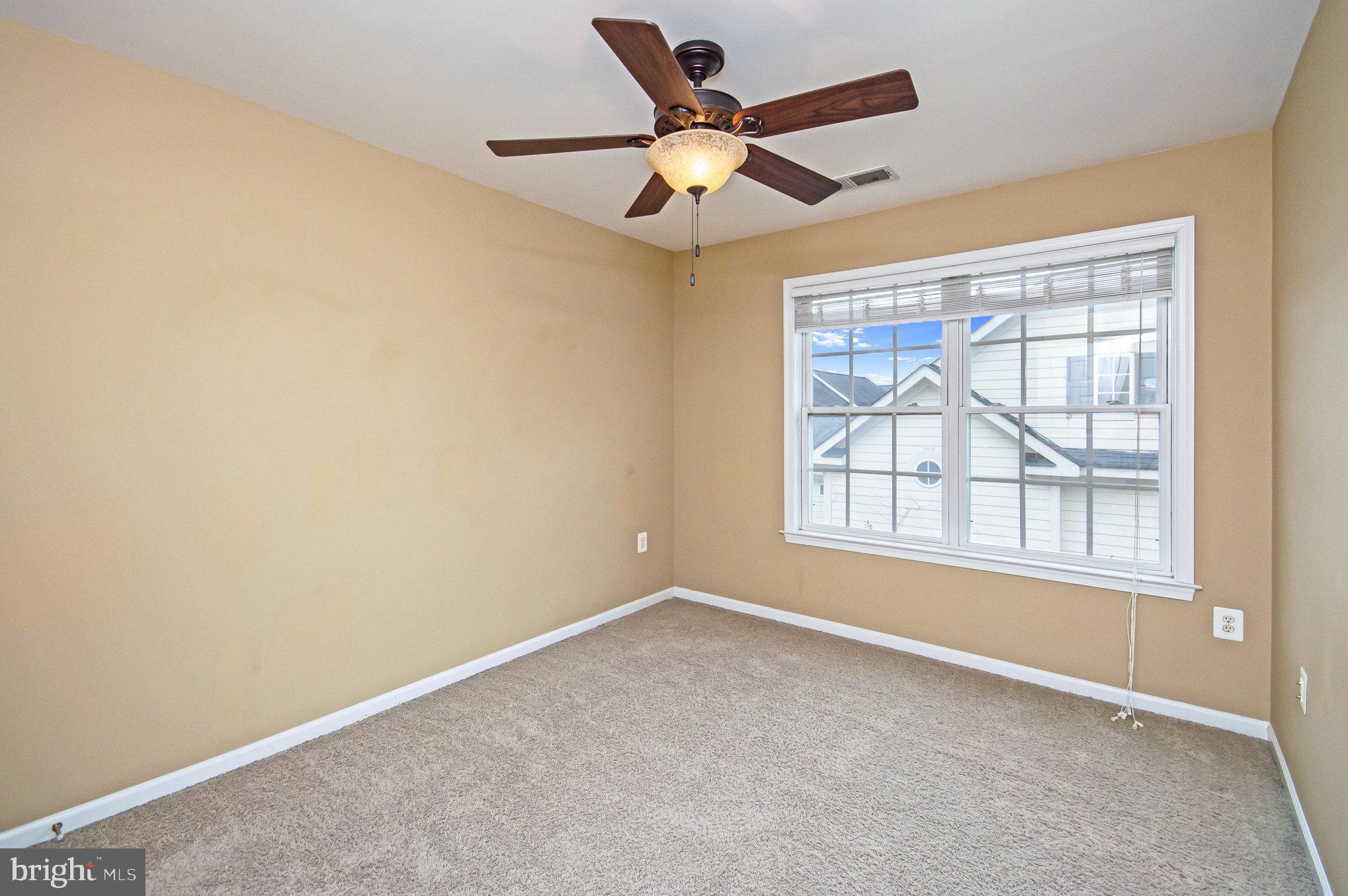 BELMONT BAY - Residential Lease