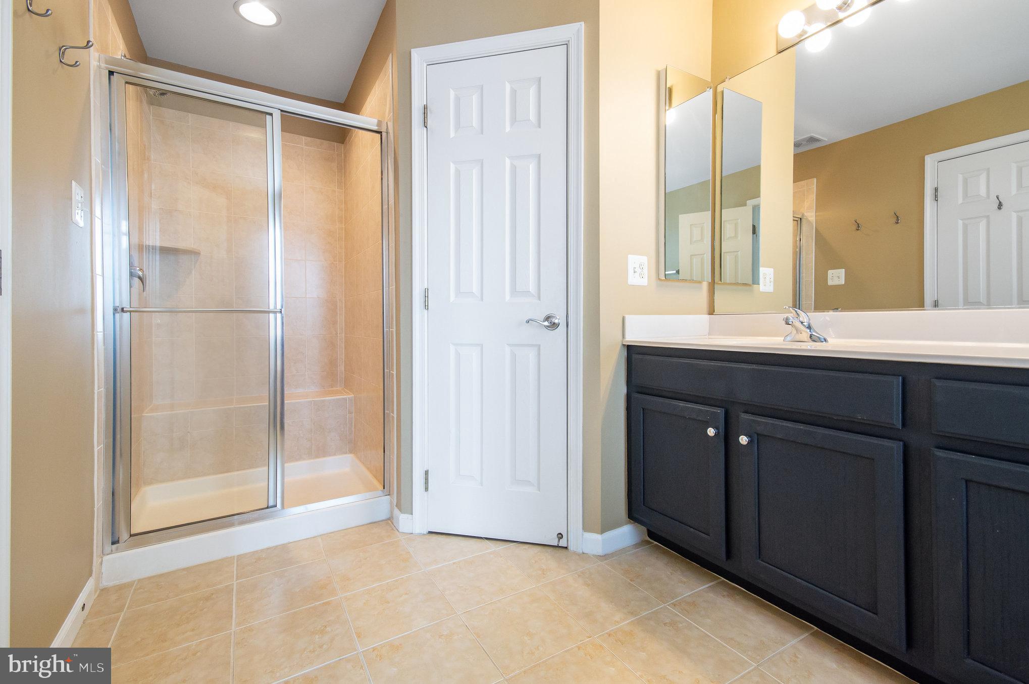 BELMONT BAY - Residential Lease