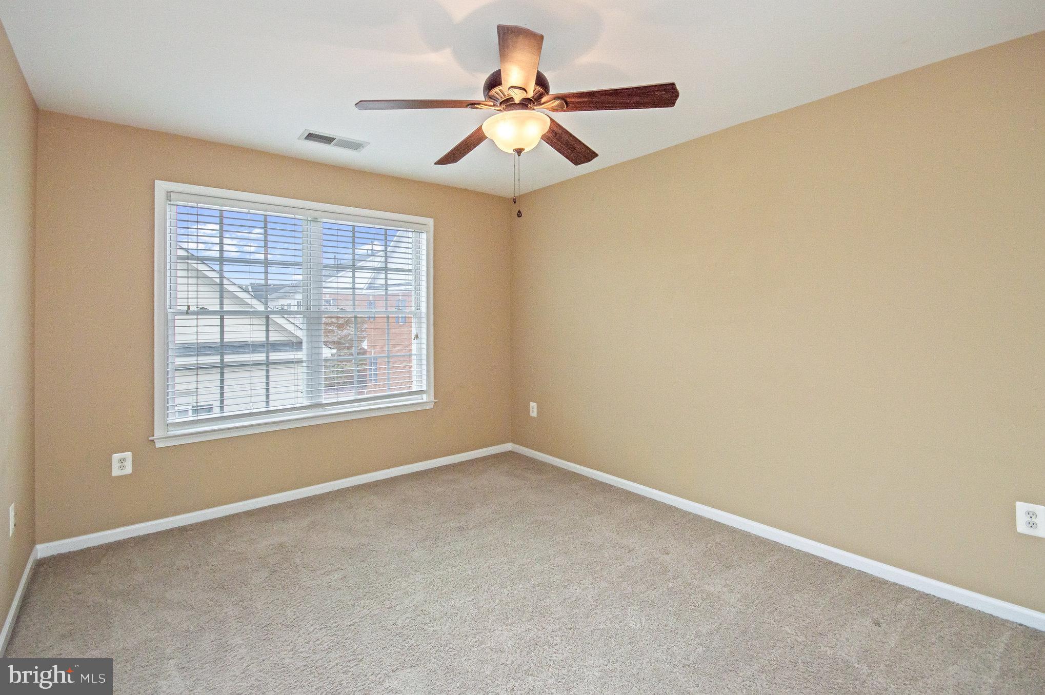 BELMONT BAY - Residential Lease