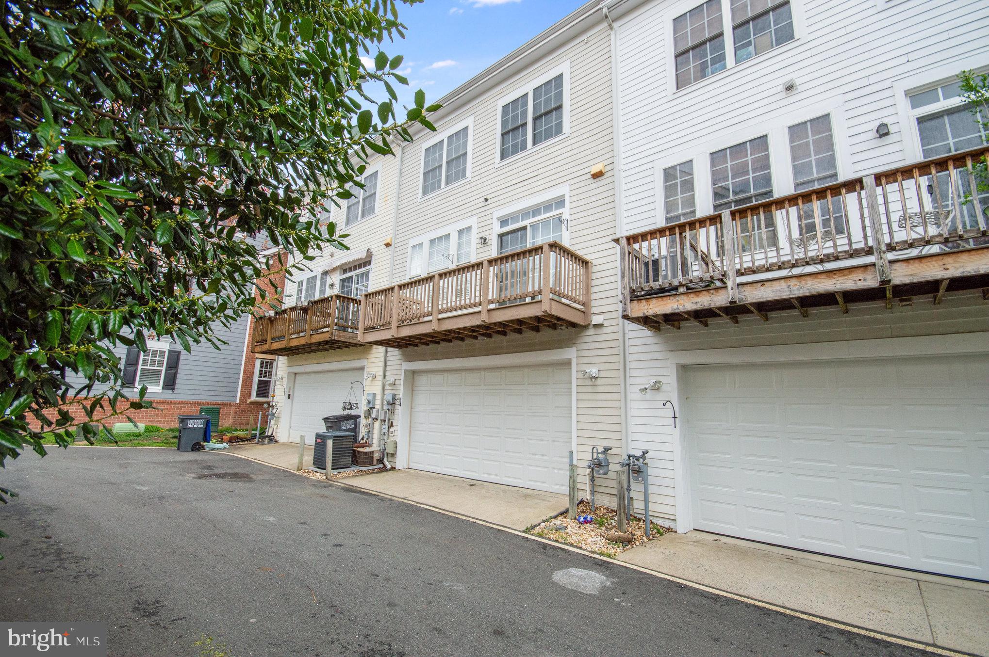 BELMONT BAY - Residential Lease