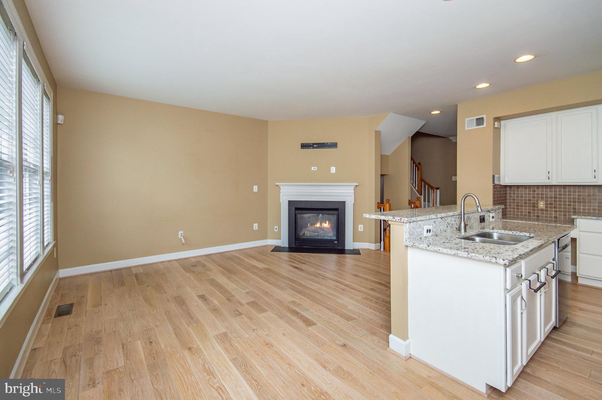 BELMONT BAY - Residential Lease