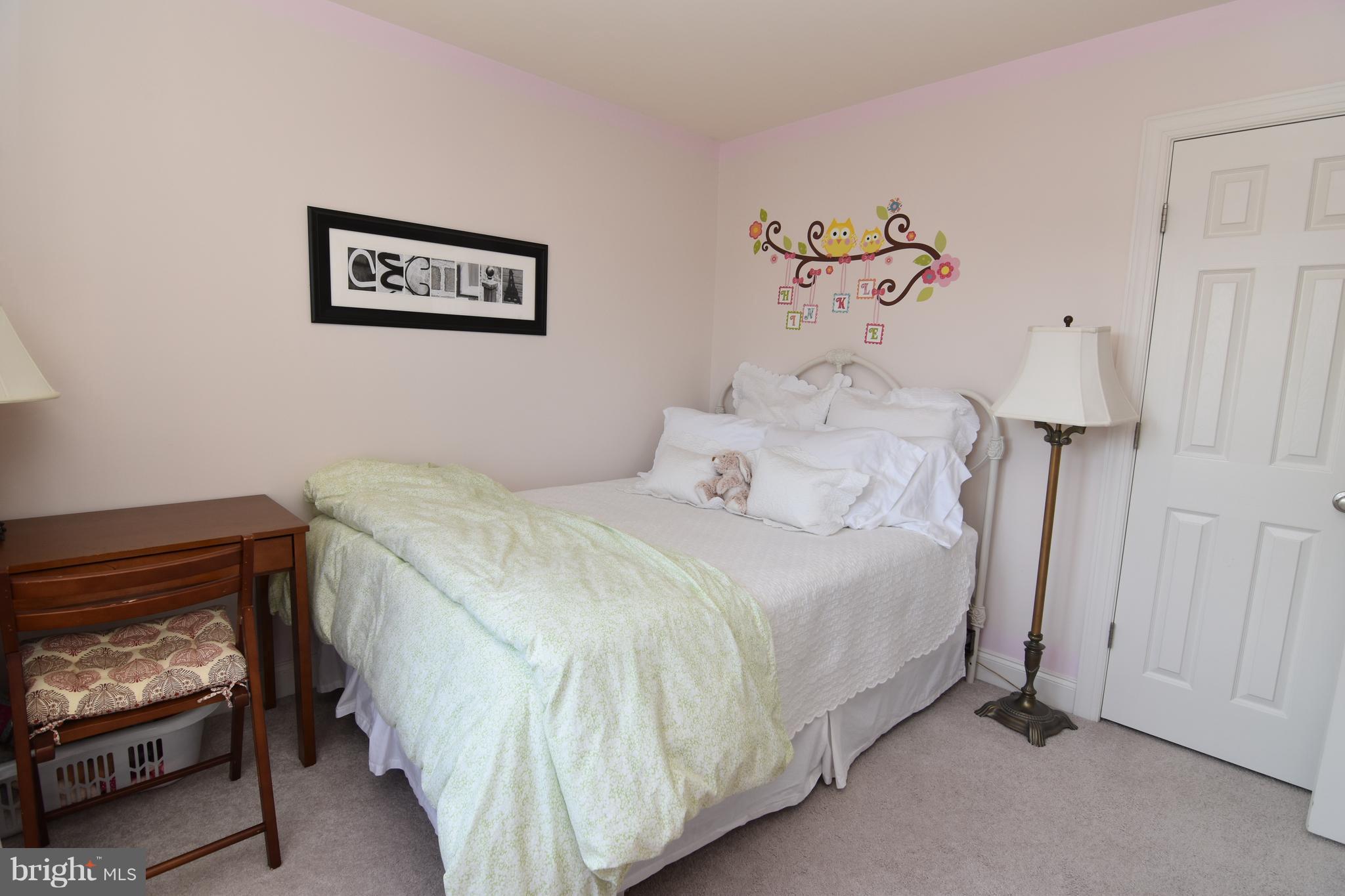 BROAD CREEK - Residential Lease