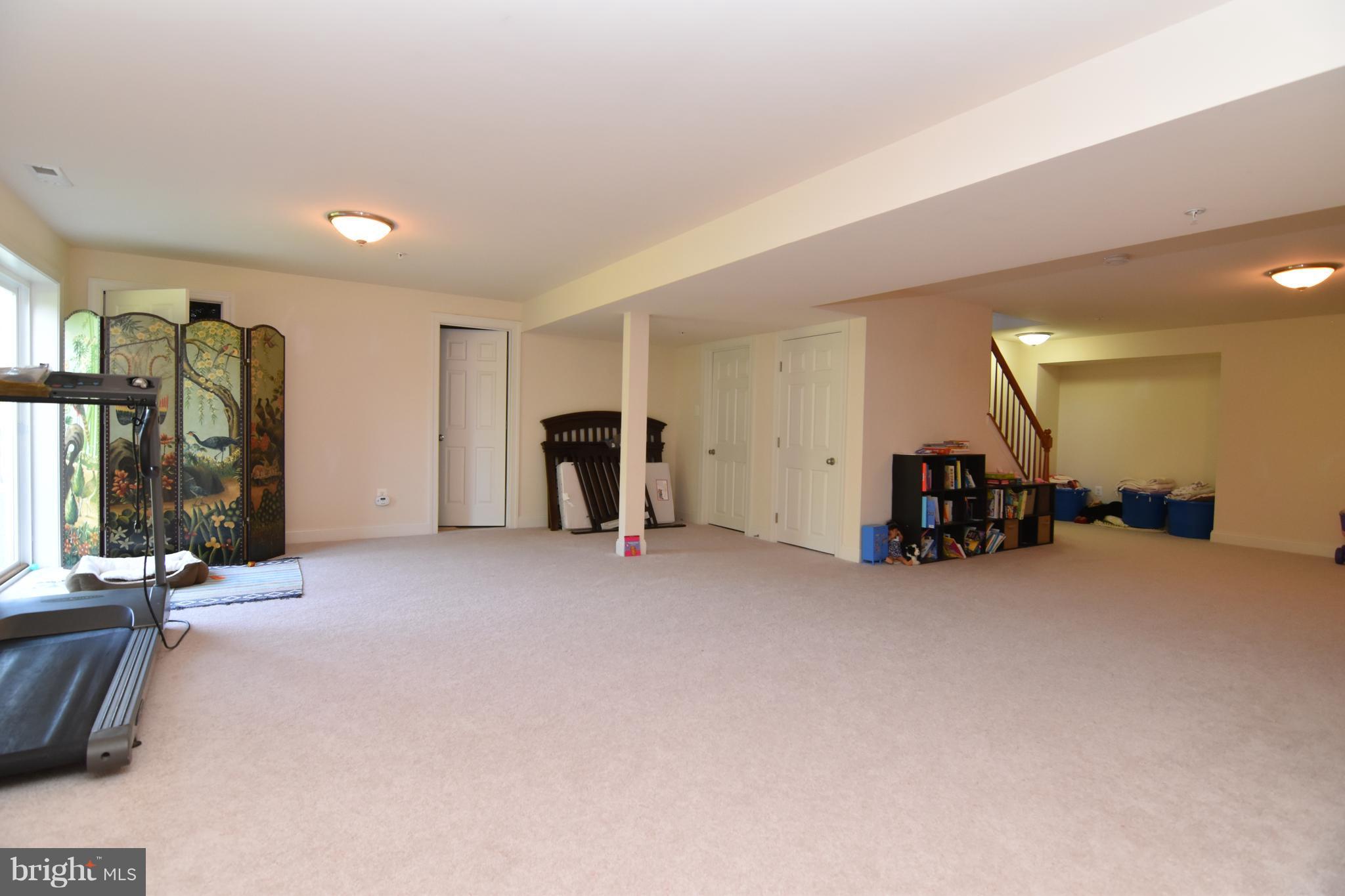 BROAD CREEK - Residential Lease