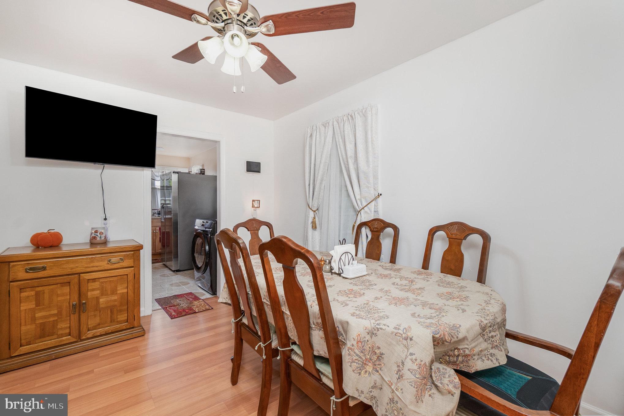 MARLYN MANOR - Residential