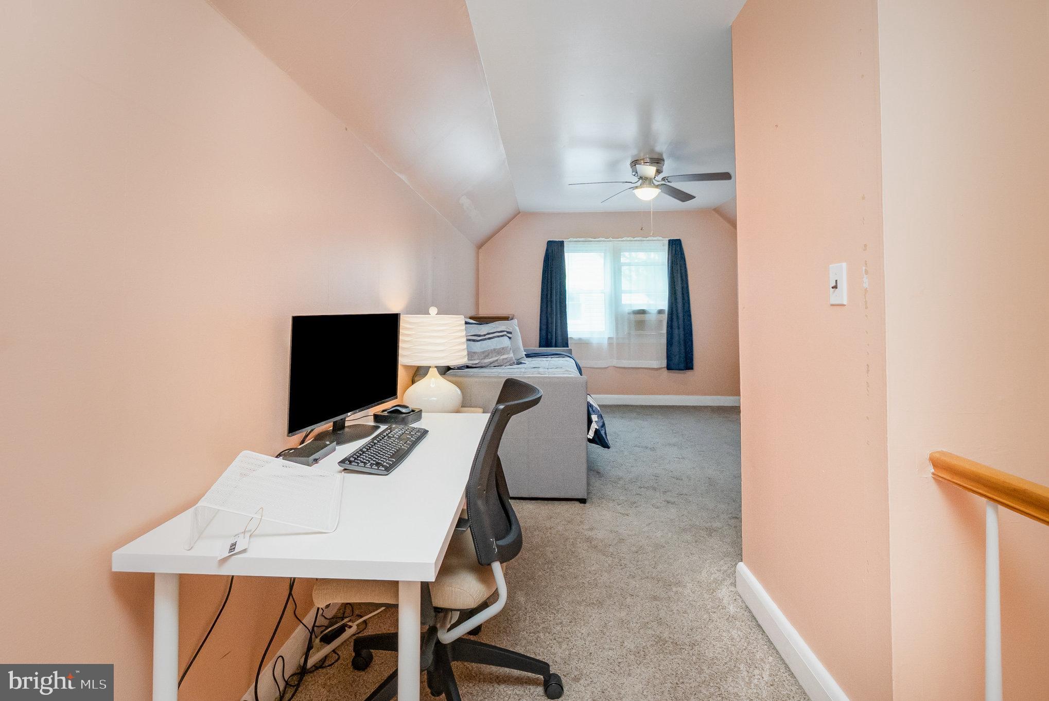 MARLYN MANOR - Residential