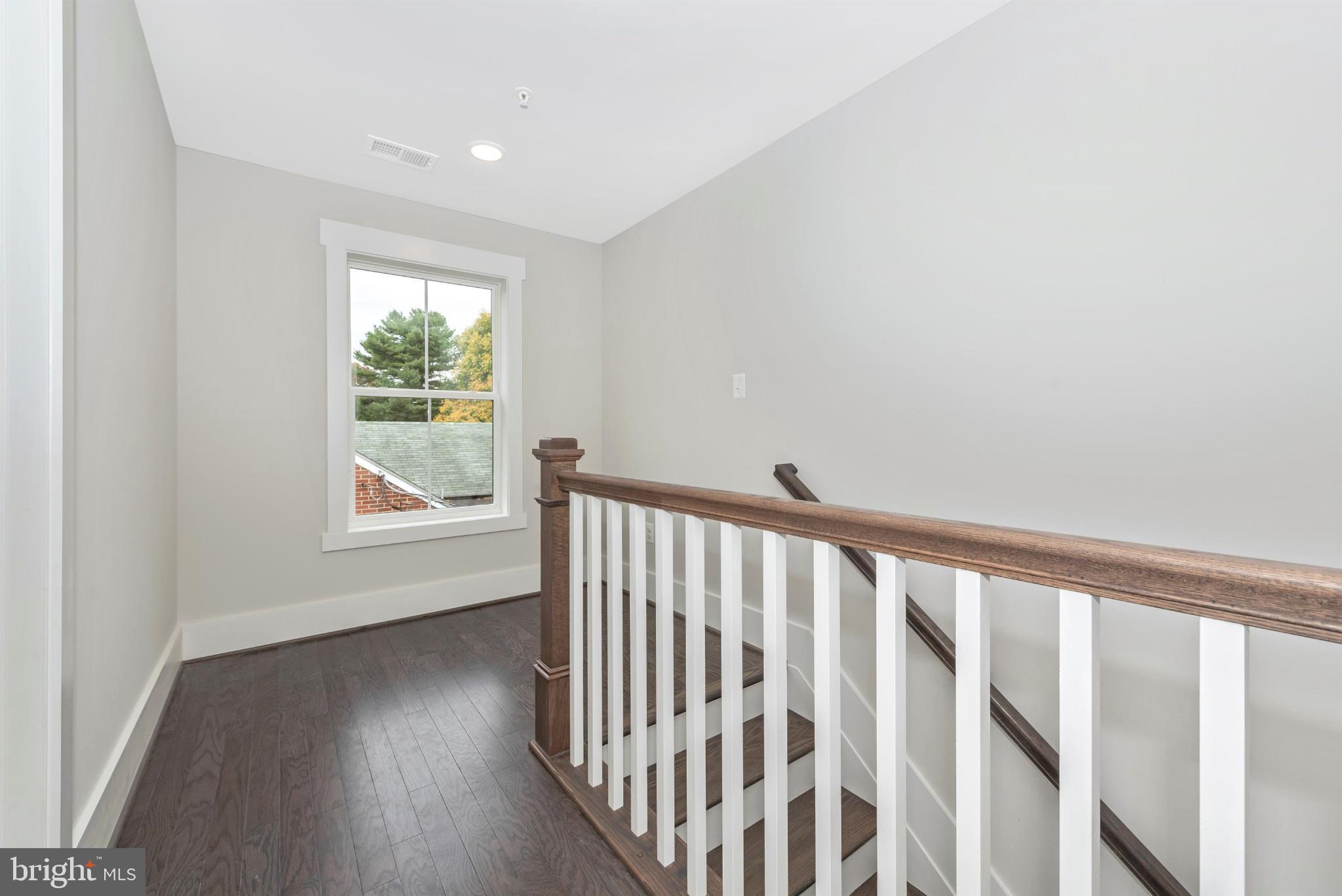 DOWNTOWN EASTON - Residential