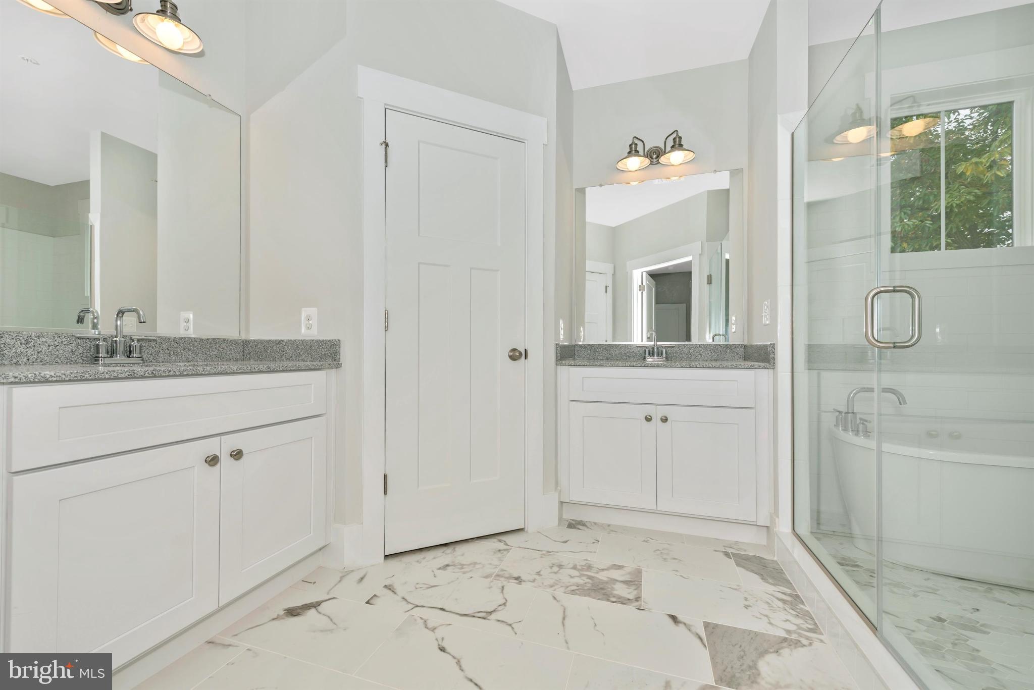 DOWNTOWN EASTON - Residential