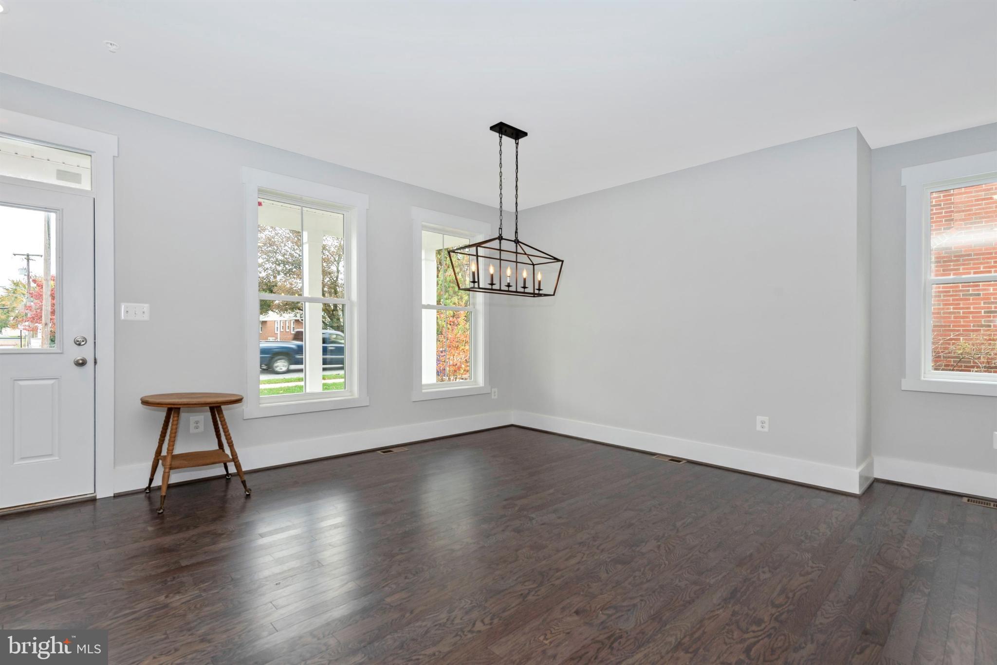 DOWNTOWN EASTON - Residential