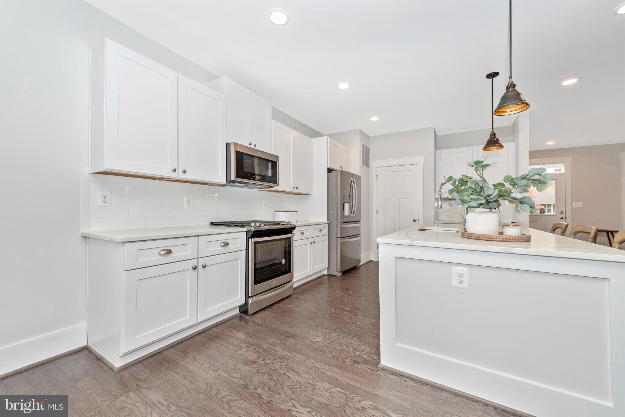 DOWNTOWN EASTON - Residential