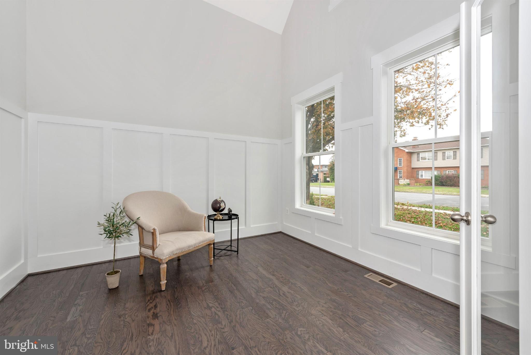 DOWNTOWN EASTON - Residential