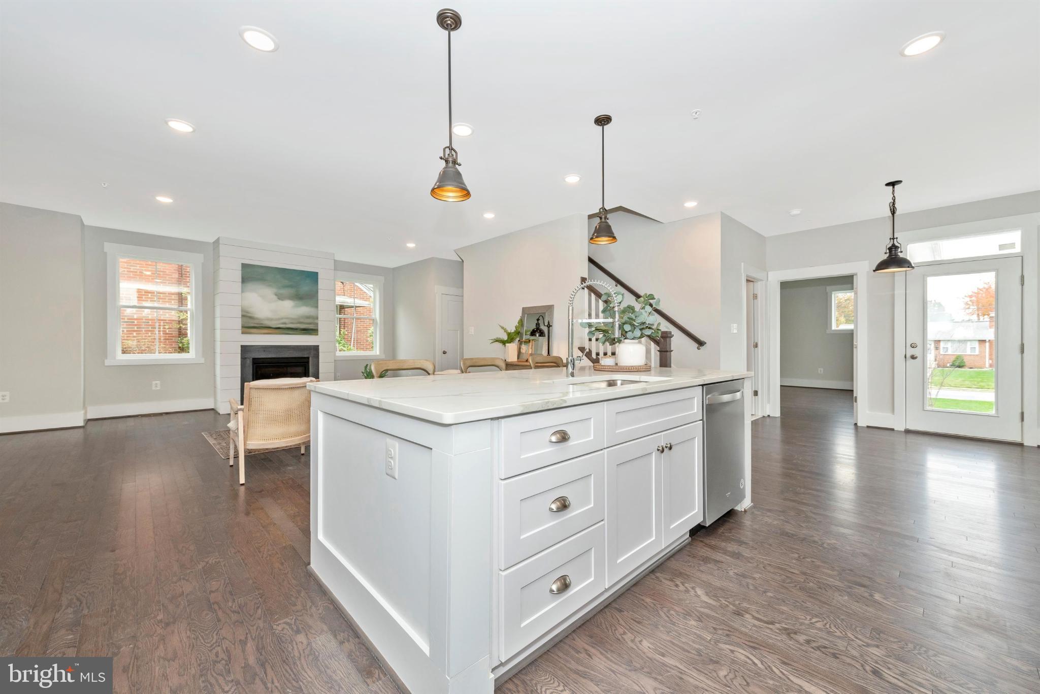 DOWNTOWN EASTON - Residential