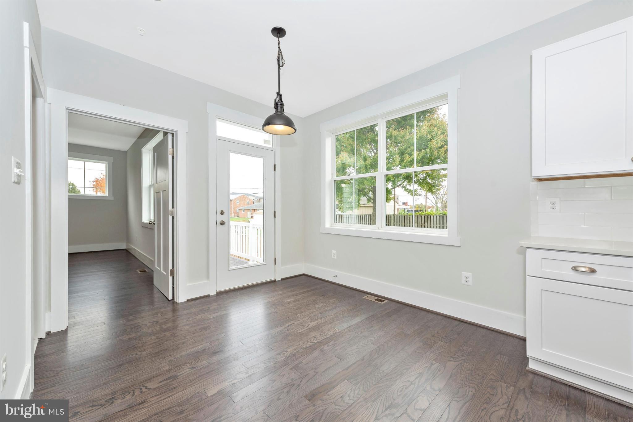 DOWNTOWN EASTON - Residential