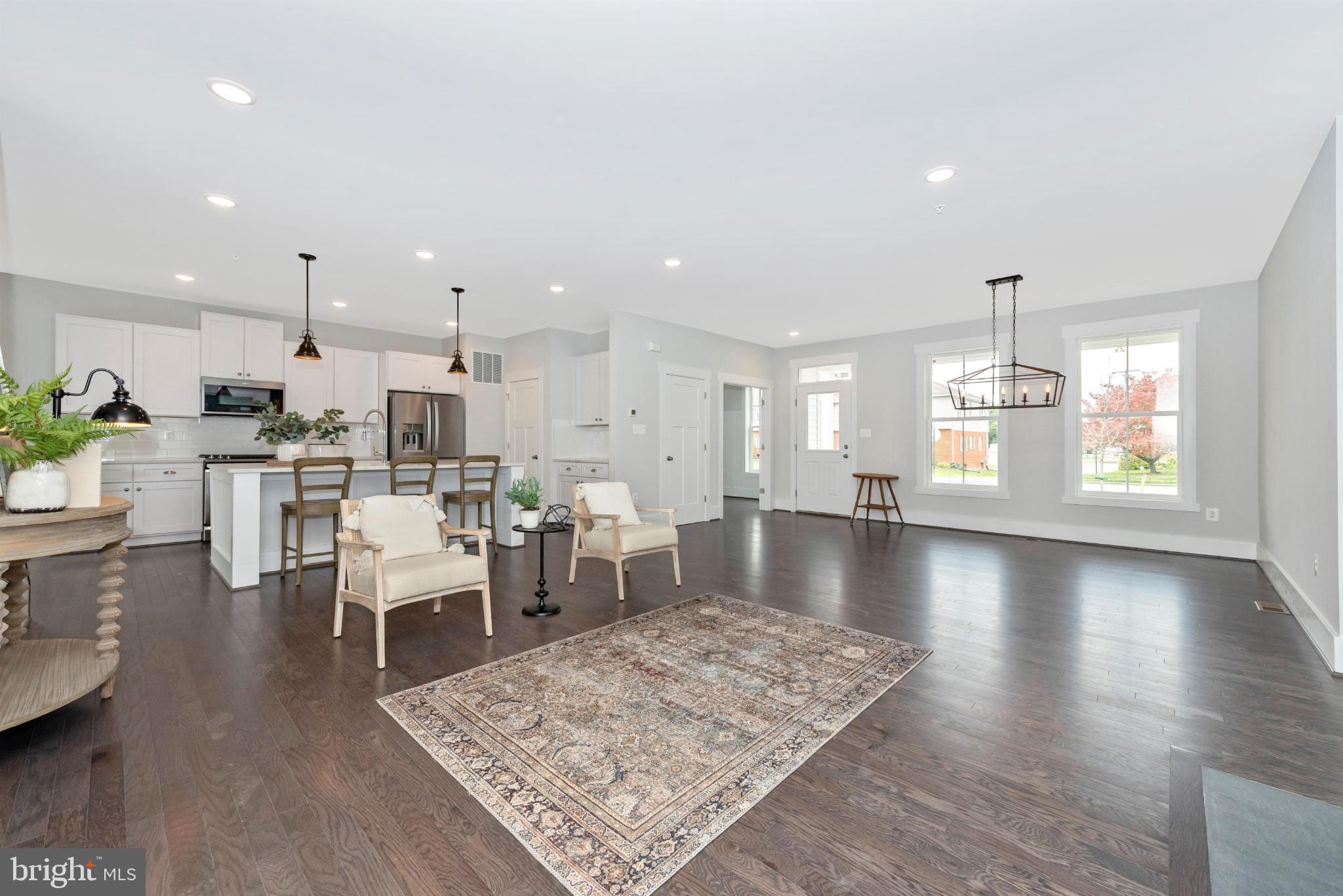 DOWNTOWN EASTON - Residential