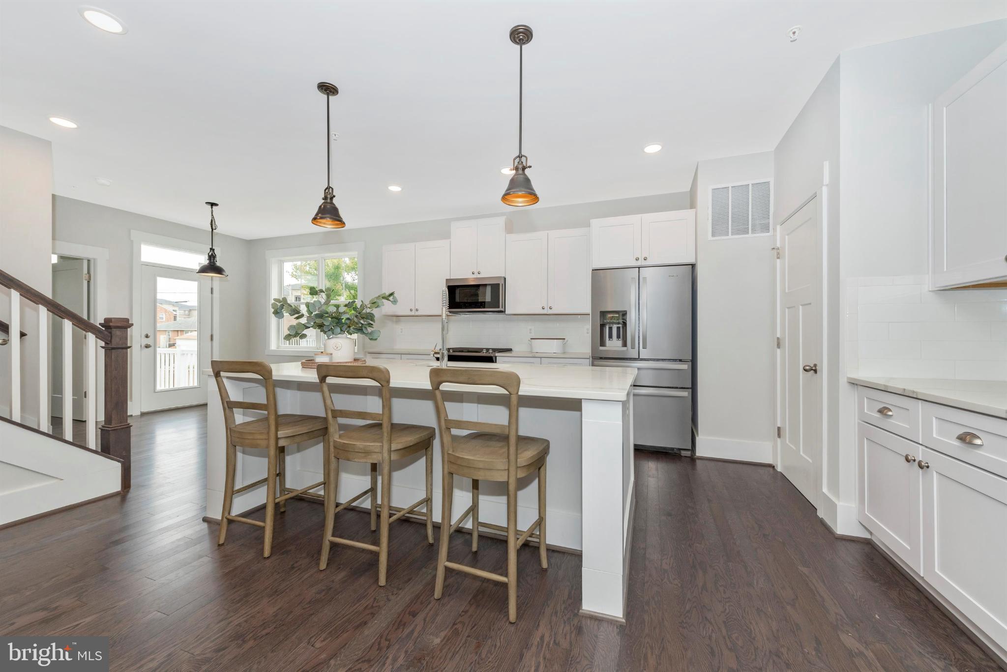 DOWNTOWN EASTON - Residential