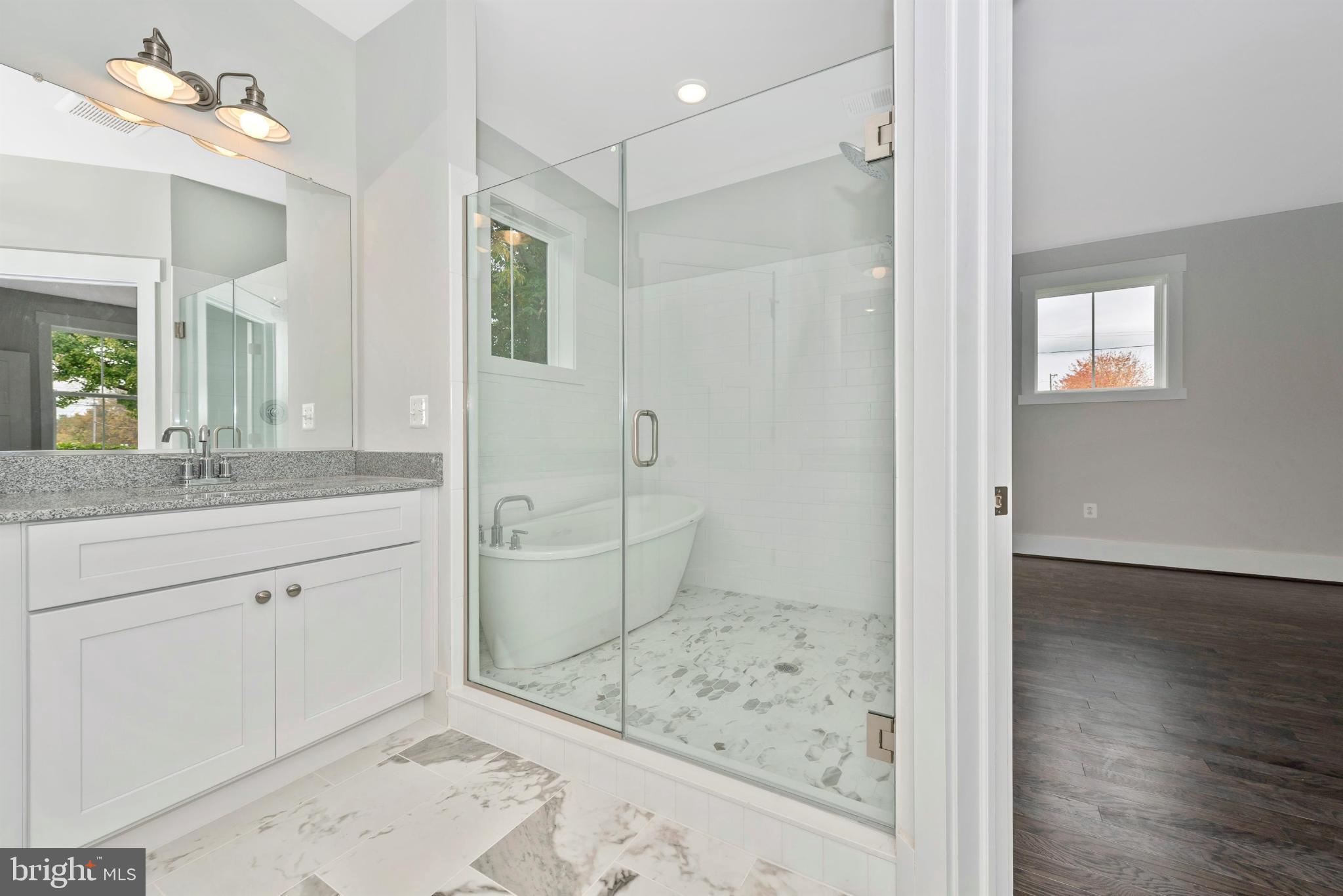 DOWNTOWN EASTON - Residential