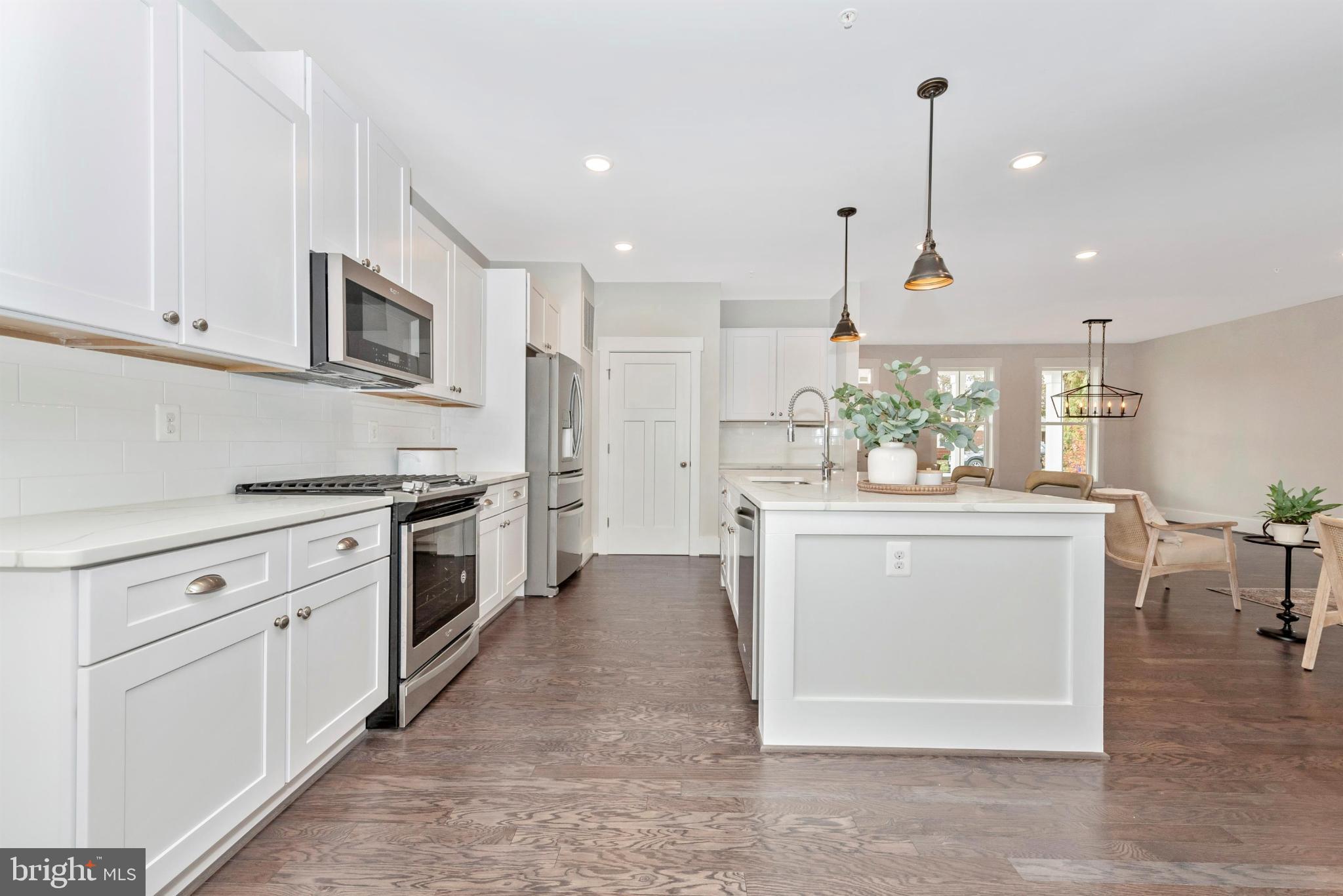 DOWNTOWN EASTON - Residential