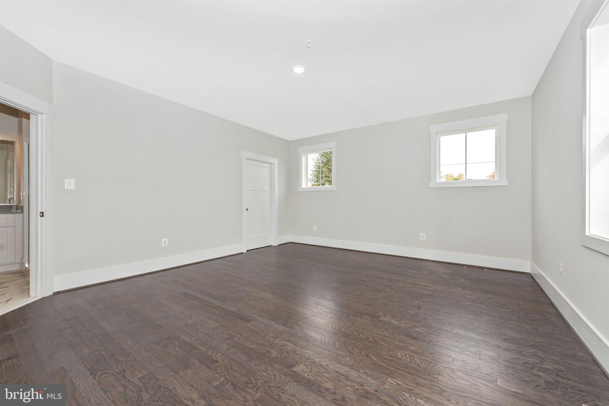 DOWNTOWN EASTON - Residential