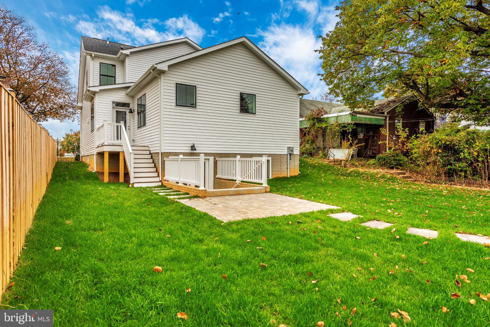 DOWNTOWN EASTON - Residential